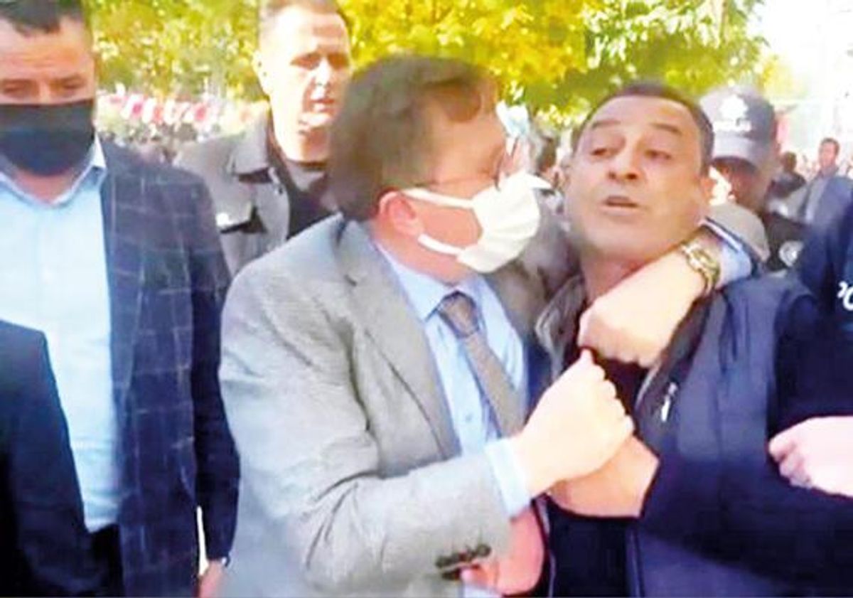 Lütfü Türkkan'ın şehit yakınıyla konuştuğu video