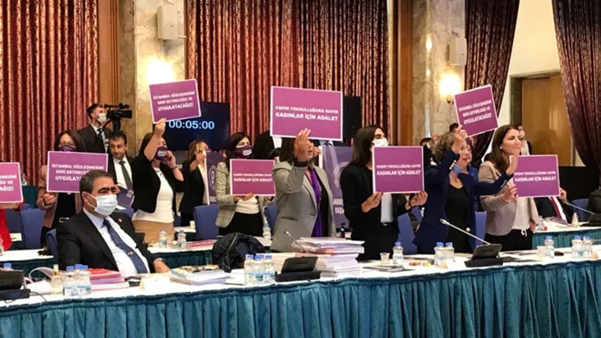 TBMM'de HDP milletvekillerinden eylem