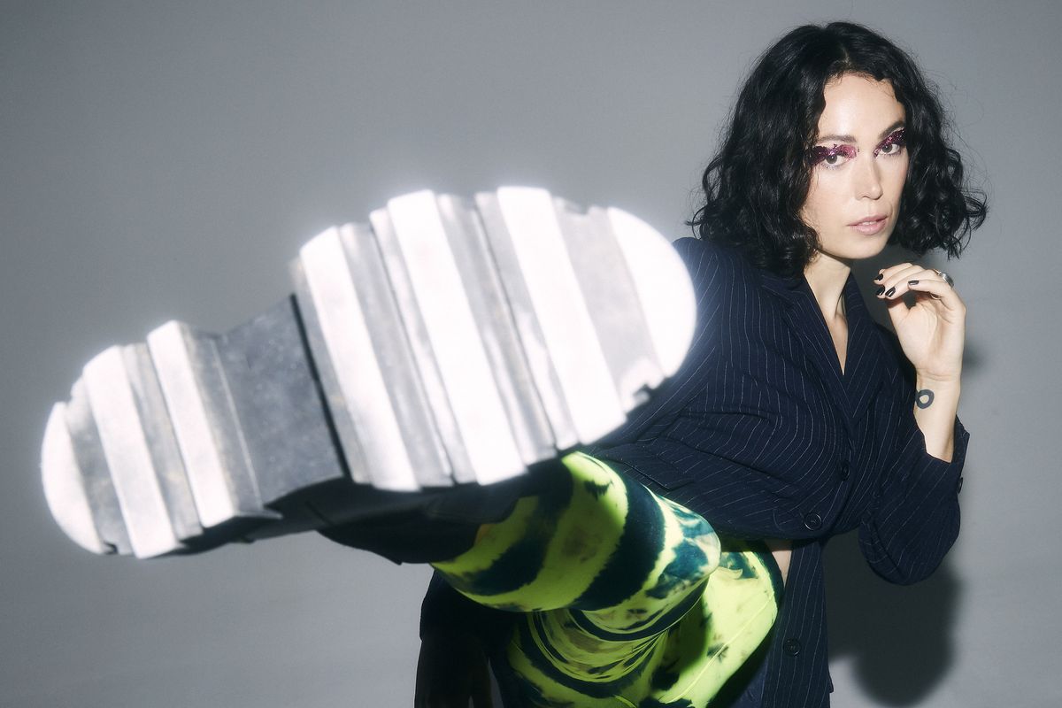 Kelly Lee Owens