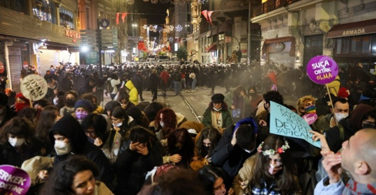 İstiklal caddesi protestoya müdahale