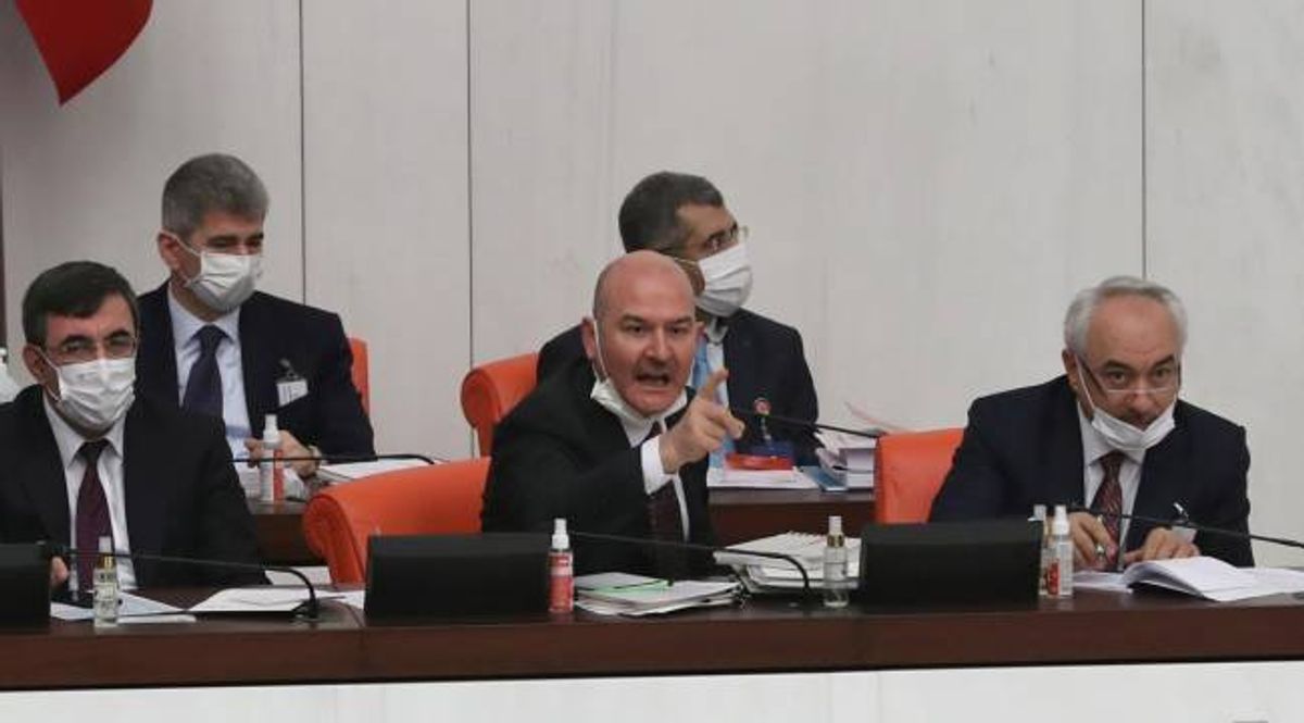 Süleyman Soylu Meclis'te bağırıyor