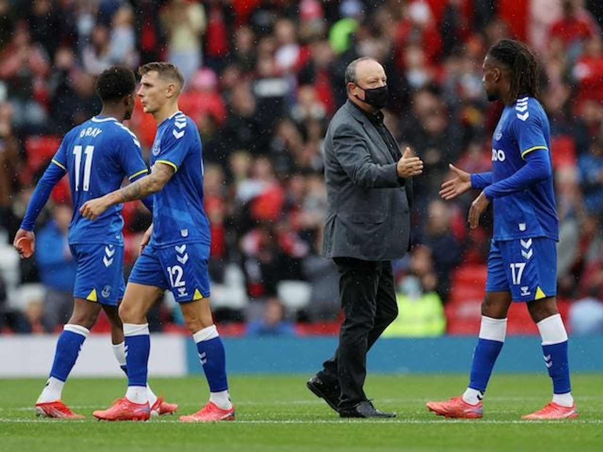 Bu görsel boş bir alt niteliğe sahip; dosya adı rafael-benitez.jpg