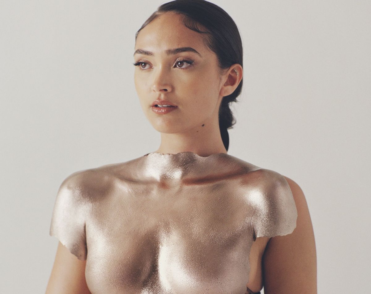 Joy Crookes, Skin