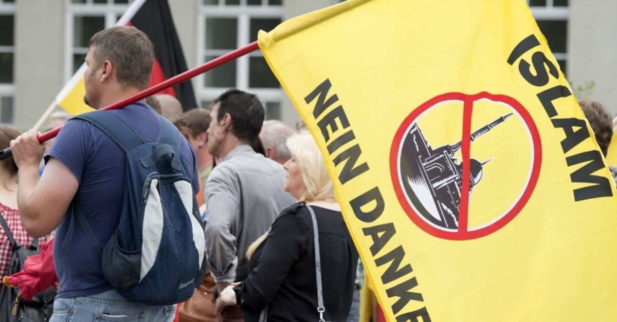 Almanya'da İslamofobik protesto