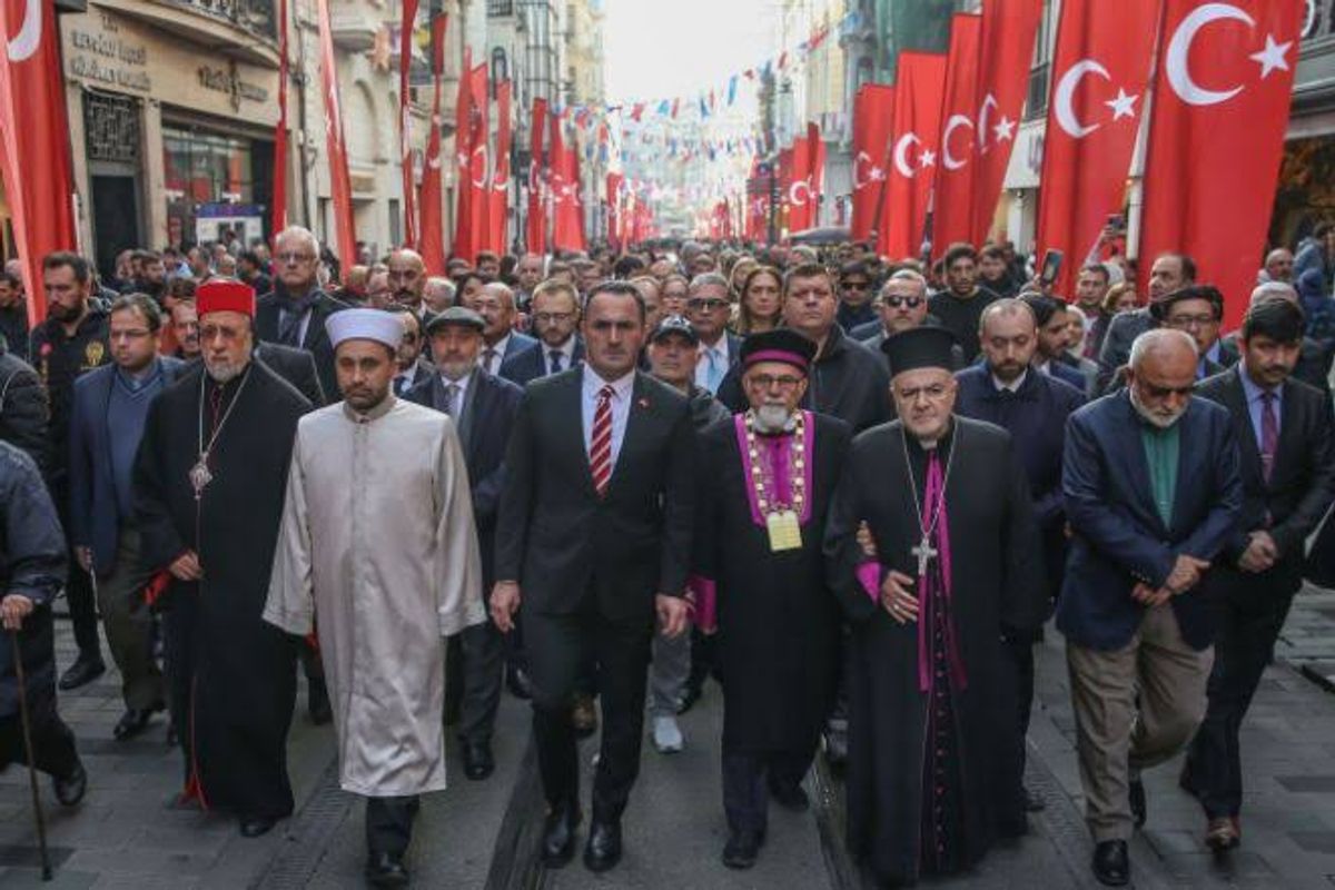 Taksim'de yürüyüşten kare
