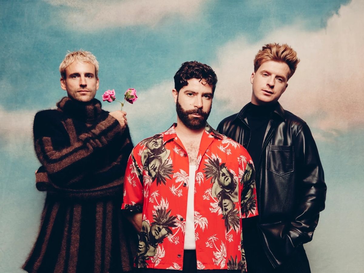 Foals | Fotoğraf: Edward Cooke