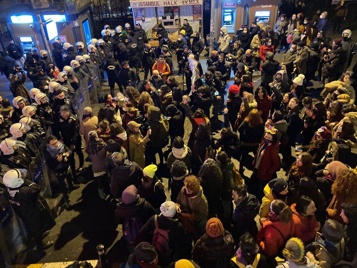 Feminist Gece Yürüyüşü