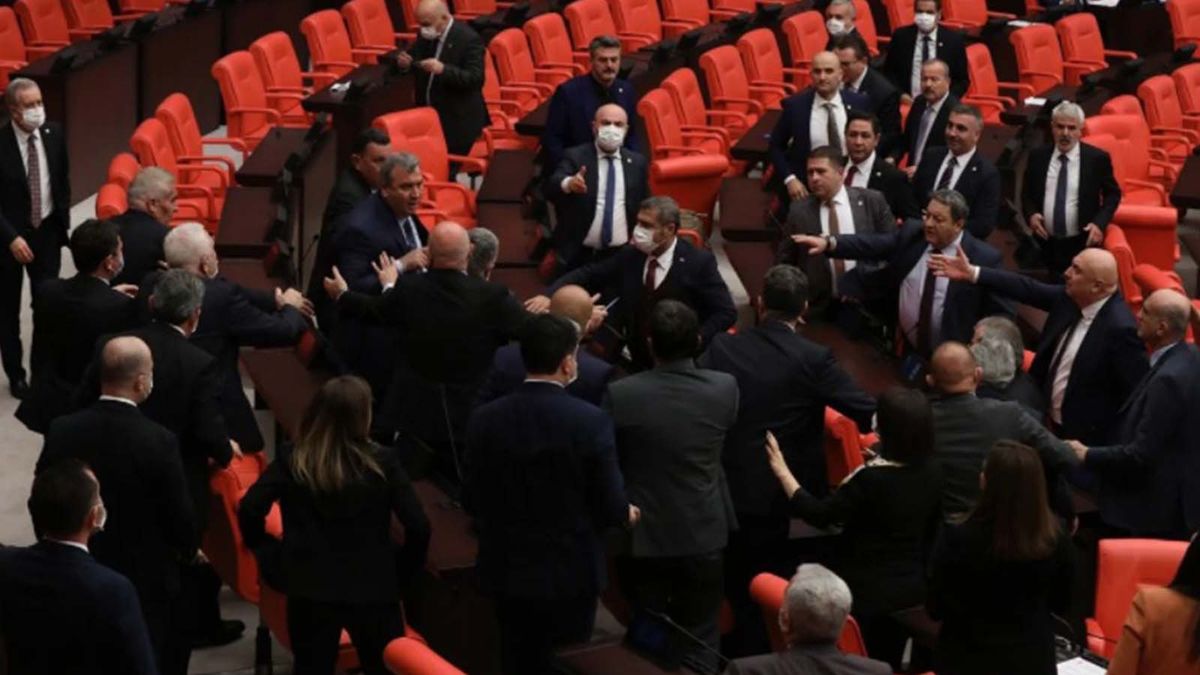 TBMM'de gerginlik 