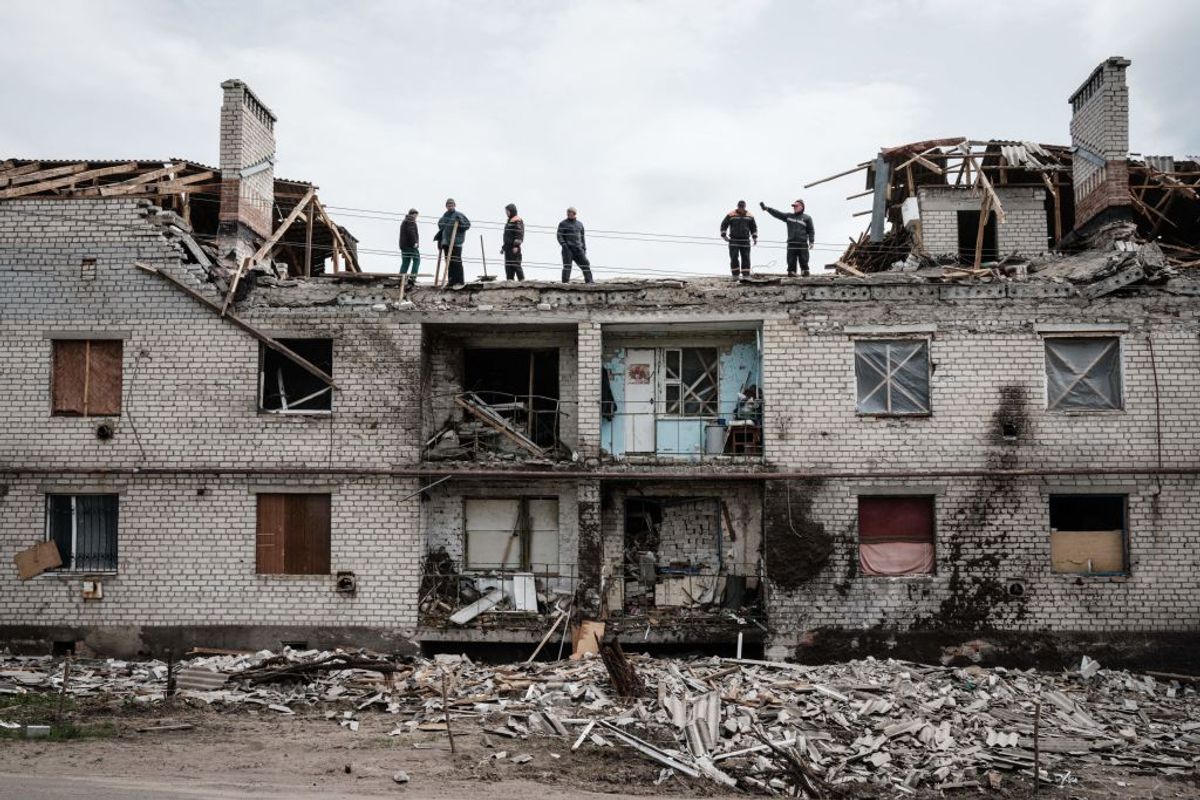 Ukrayna'da askerler