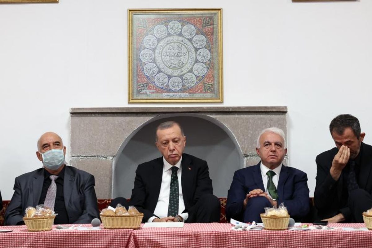 Erdoğan'ın cemevi ziyareti