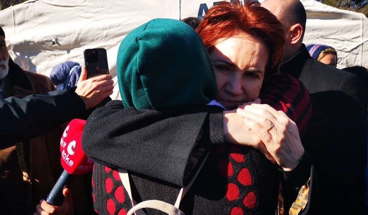 akşener