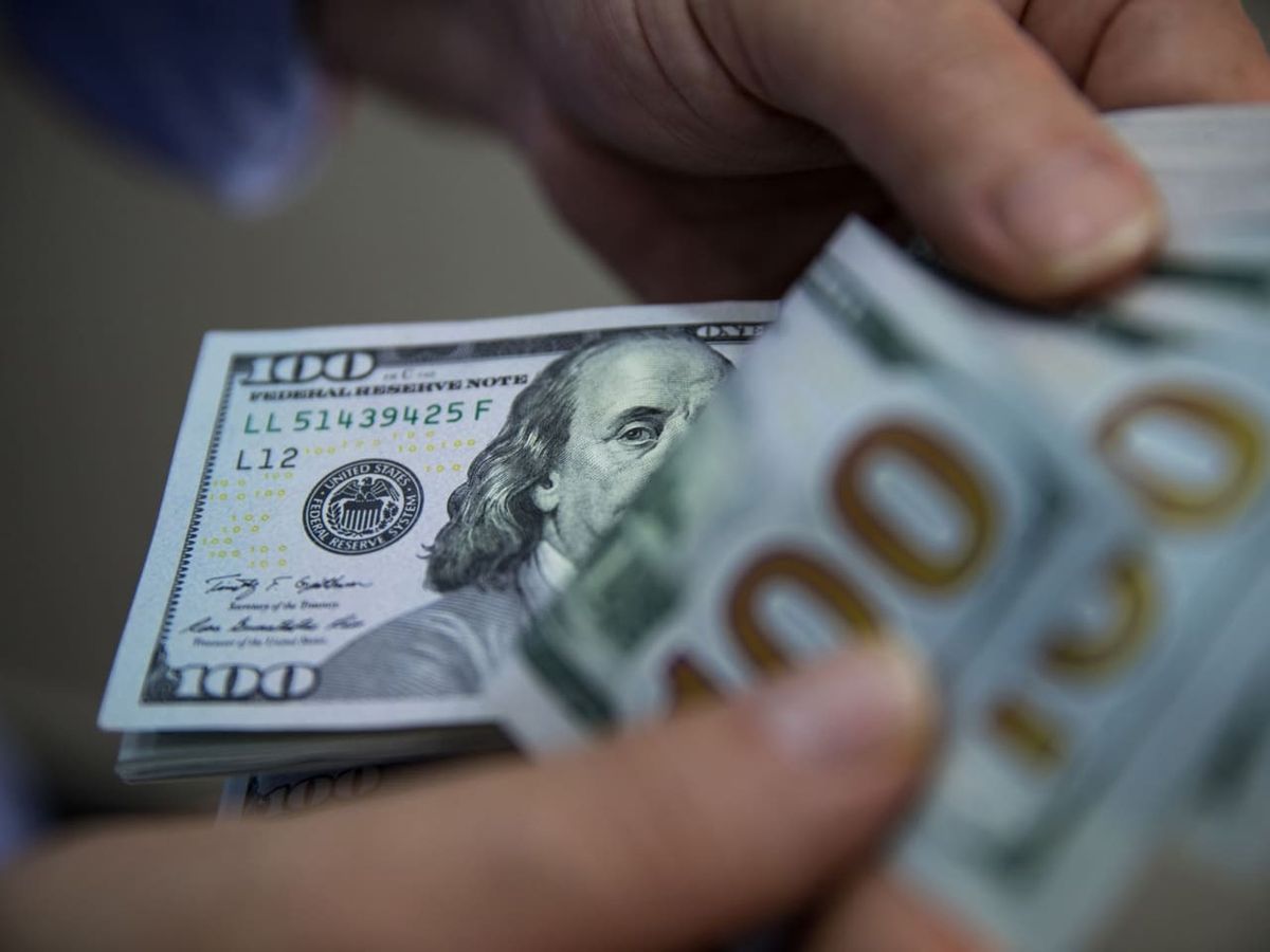 Dolar
