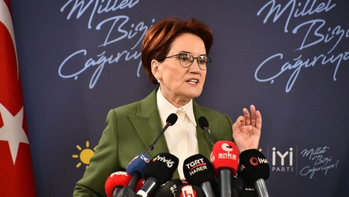 akşener