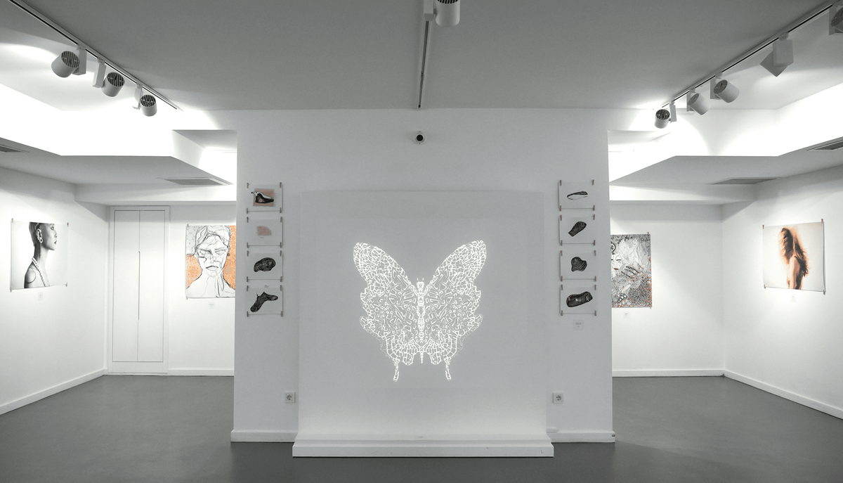 Kaynak: Decollage Art Space