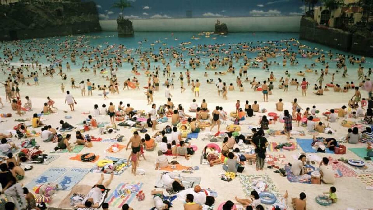 Ocean Dome, Martin Parr