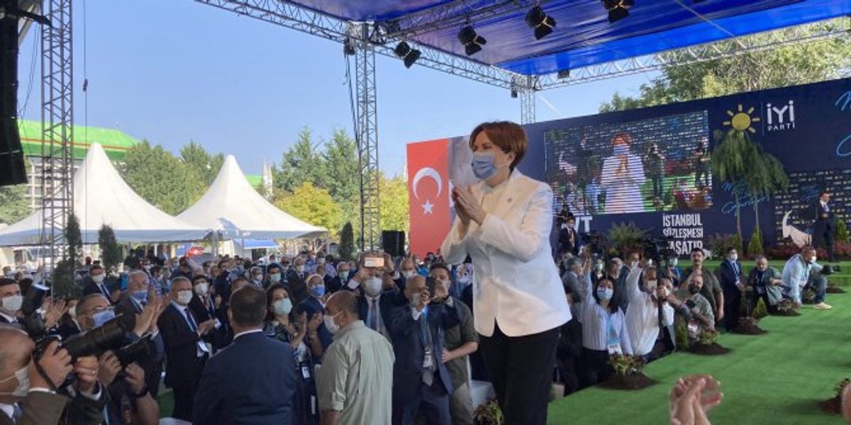 Meral Akşener