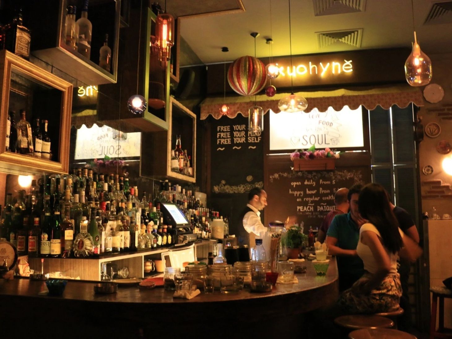 Arak, Gin Basil, Sister Sage: Yudum yudum Beyrut