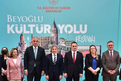 Beyoğlu Kültür Yolu kent suçlarını unutturur mu?