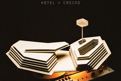 Arctic Monkeys Ay'dan sesleniyor