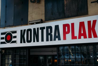 Umuttan ve Beyoğlu’ndan vazgeçmeden: Kontra Plak