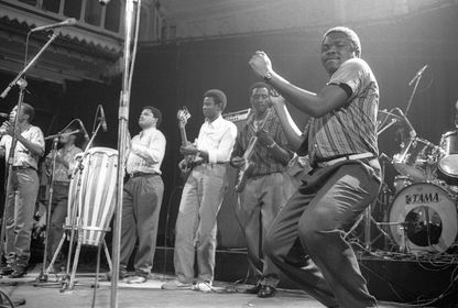 Bir nehrin iki yakası: Kinşasa - Brazzaville