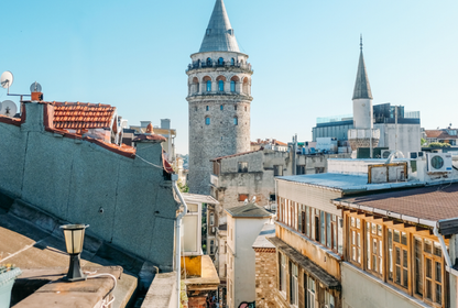 “Aman dikkatli olun, karanlık olunca da fazla oralarda gezinmeyin”