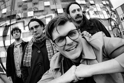 İsyan, satirizm ve post-punk
