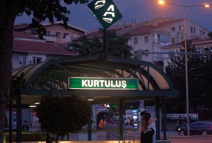 Dört Koldan Şehir