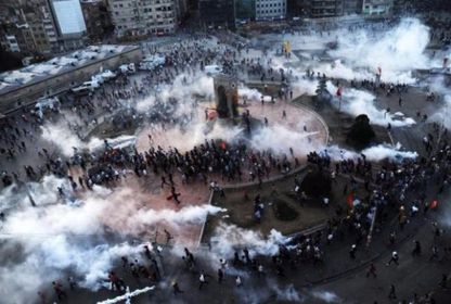Yakın Geçmiş: Protesto
