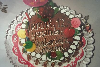 Kutu kutu pense, keşke elmamı yemese