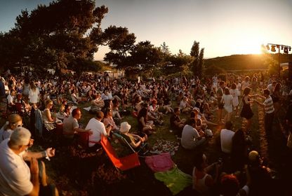 Bozcaada Caz Festivali: 'Feribotun kapakları kapandığında herkes deneyime odaklanıyor'