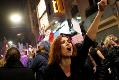 8 Mart haftasına girerken: LGBTİ+ haklarına yeni sınırlamalar ve Aile Yılı