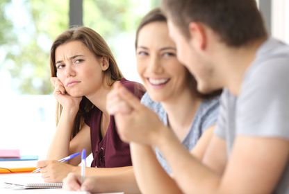 Sosyal karşılaştırma: İnsanı homoeconomicus'un dışına çıkaran dürtü
