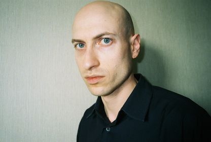 Daniel Blumberg ile sohbet: Dâhi mi yoksa çılgın mı?