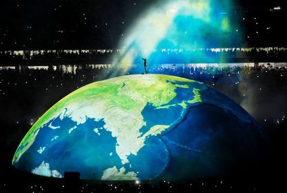 Büyük konserler, büyük teoriler: İnsanlar neden dev etkinliklerin altında gizli mesajlar arıyor?