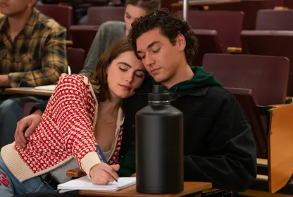 'Off Campus': Travmalar, bağlanma stilleri ve aşk
