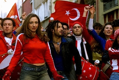 ‘Bir Oluruz Yolunda’dan ‘Siz Hepiniz Biz Türkiye’ye: Aslolan neşede ve kederde bir olmak değil miydi?