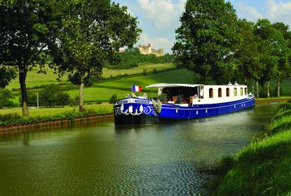 Barge cruise hareketi: Avrupa kentlerinin dingin kanallarında mikro yolculuklar