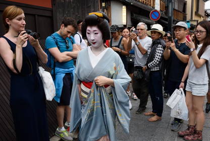 Japonya'nın turistlerle imtihanı: Neden herkes Japonya'ya gidiyor?