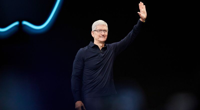 Apple’da bir devrin sonu: Tim Cook'un ardından John Ternus’u neler bekliyor?