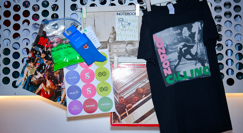 Merch kültürü incelemesi: Soyut dünyamızın somut yansımaları
