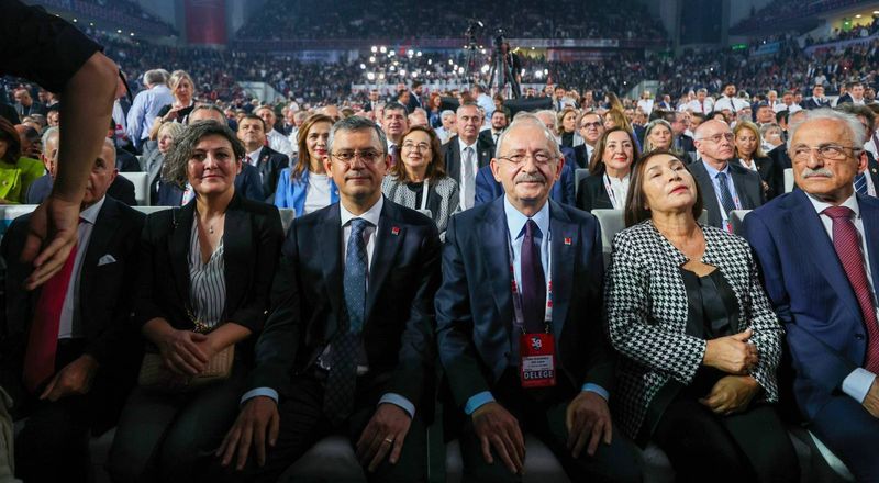 Kurultay davasında 'mutlak butlan' kararı: Kılıçdaroğlu ve ekibi CHP yönetimine getirildi