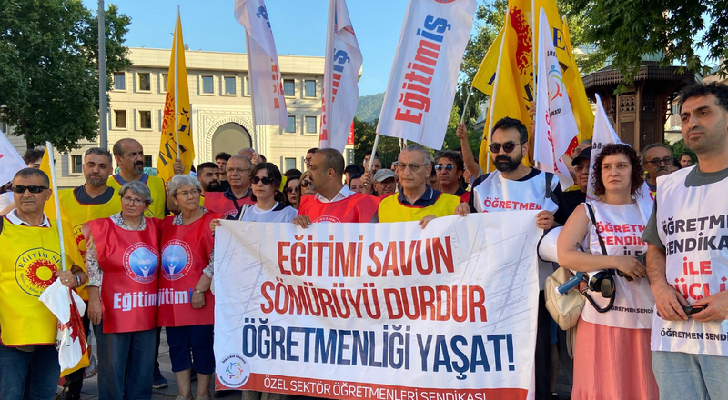 Meclis önünde gözaltı: Öğretmenler neden açlık grevine girdi?