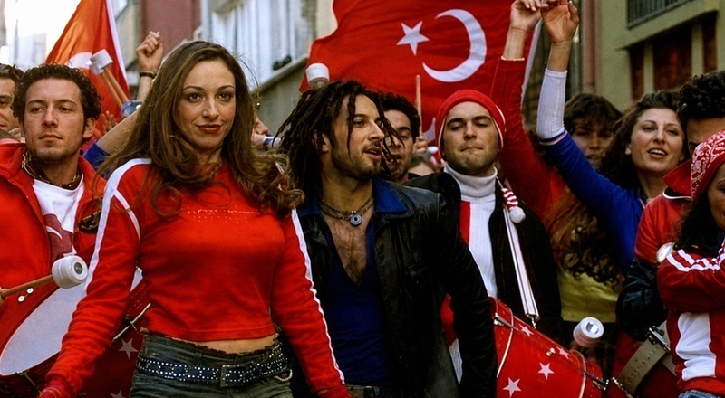 ‘Bir Oluruz Yolunda’dan ‘Siz Hepiniz Biz Türkiye’ye: Aslolan neşede ve kederde bir olmak değil miydi?