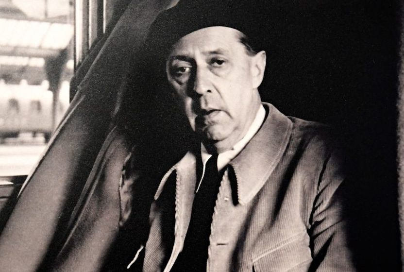 Sándor Márai: Mumlar sonuna kadar yanar mı?