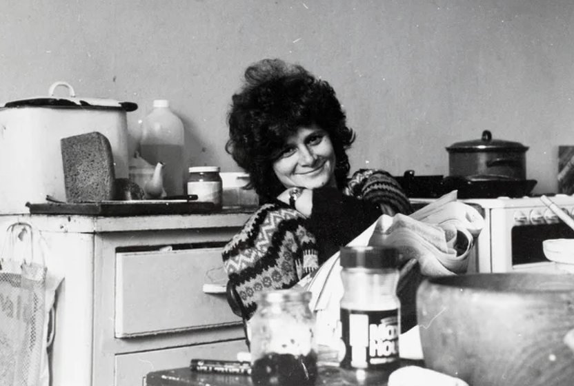 Lynne Segal ile bakım emeği üzerine: 'Hepimiz hayatımız boyunca bakıma bağımlıyız'